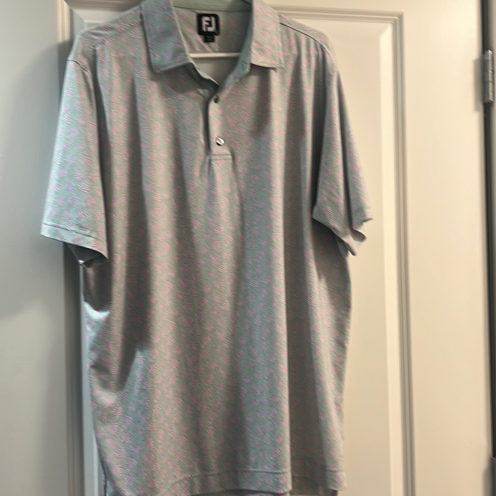 Men’s footjoy golf polo Size L
